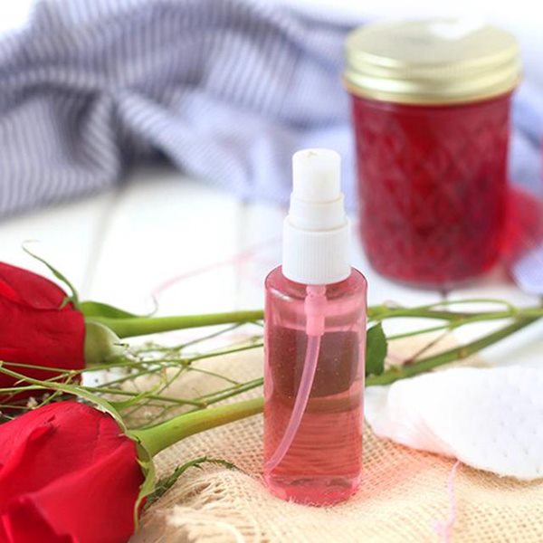 Tentang Manfaat Air Mawar Murni